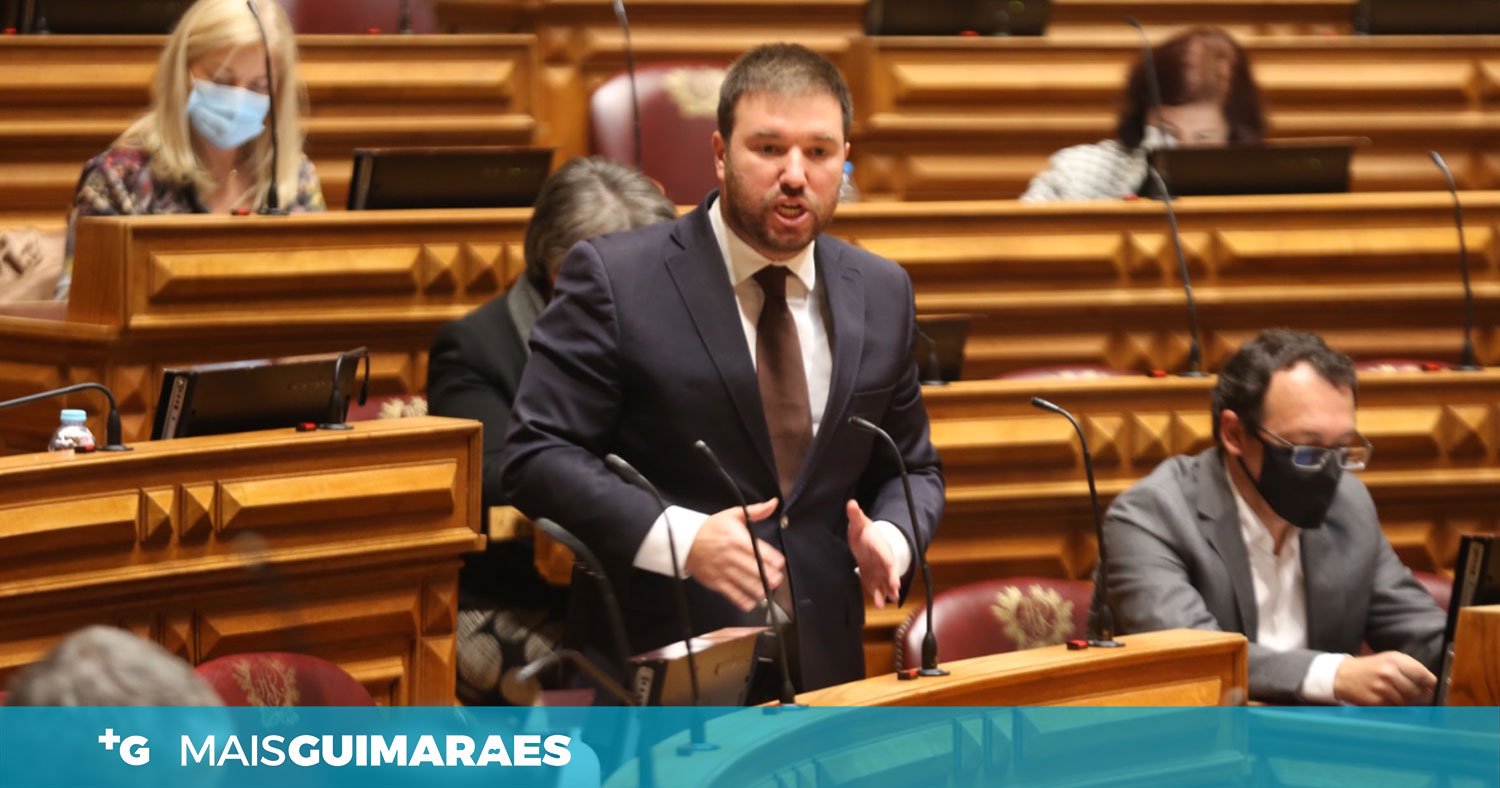 Luís-Soares-com-barra