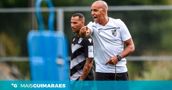 Pepa-apontando-caminho-barra