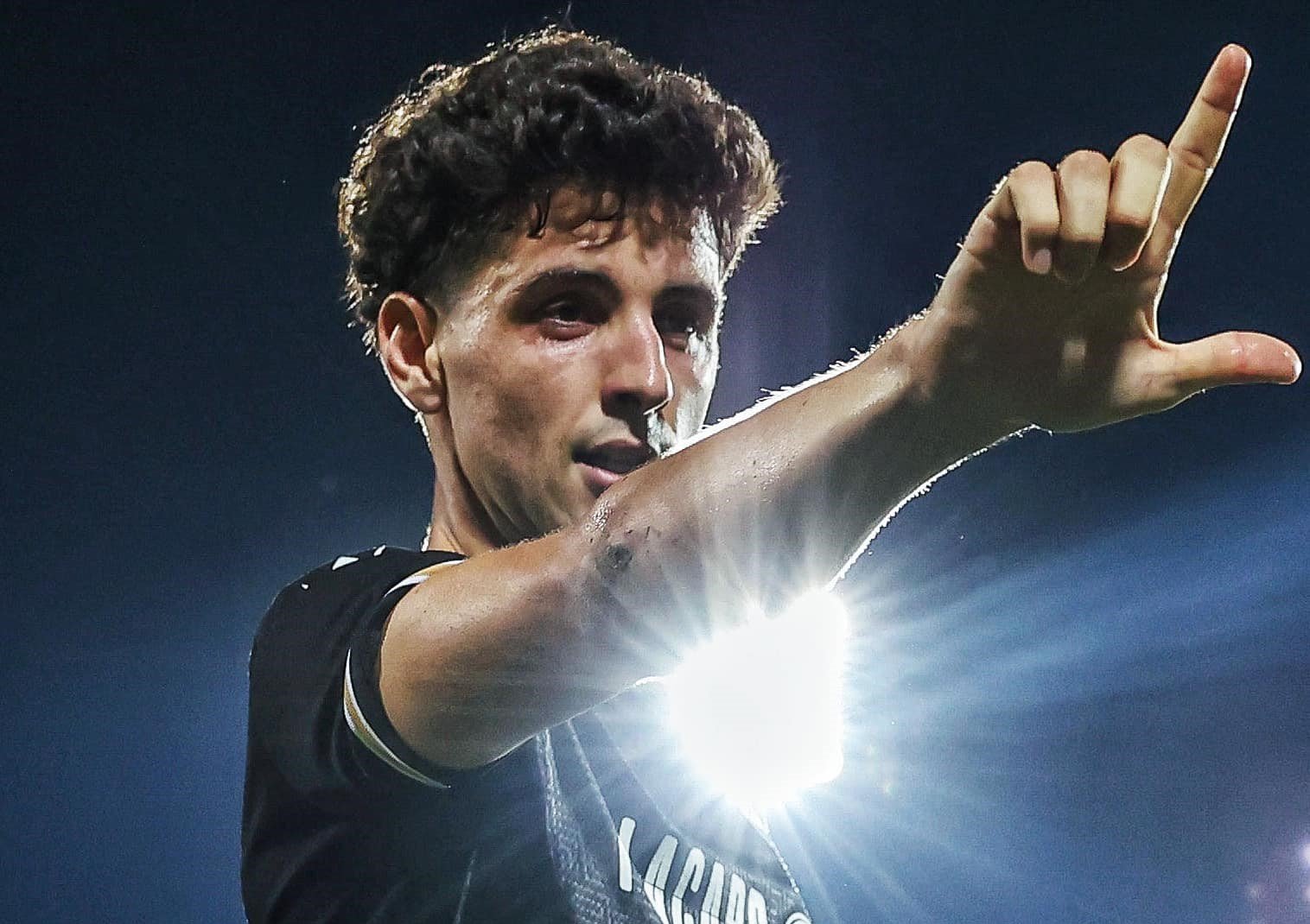 Vit ria SC Manu Silva J Ruma A Lisboa Mais Guimar es